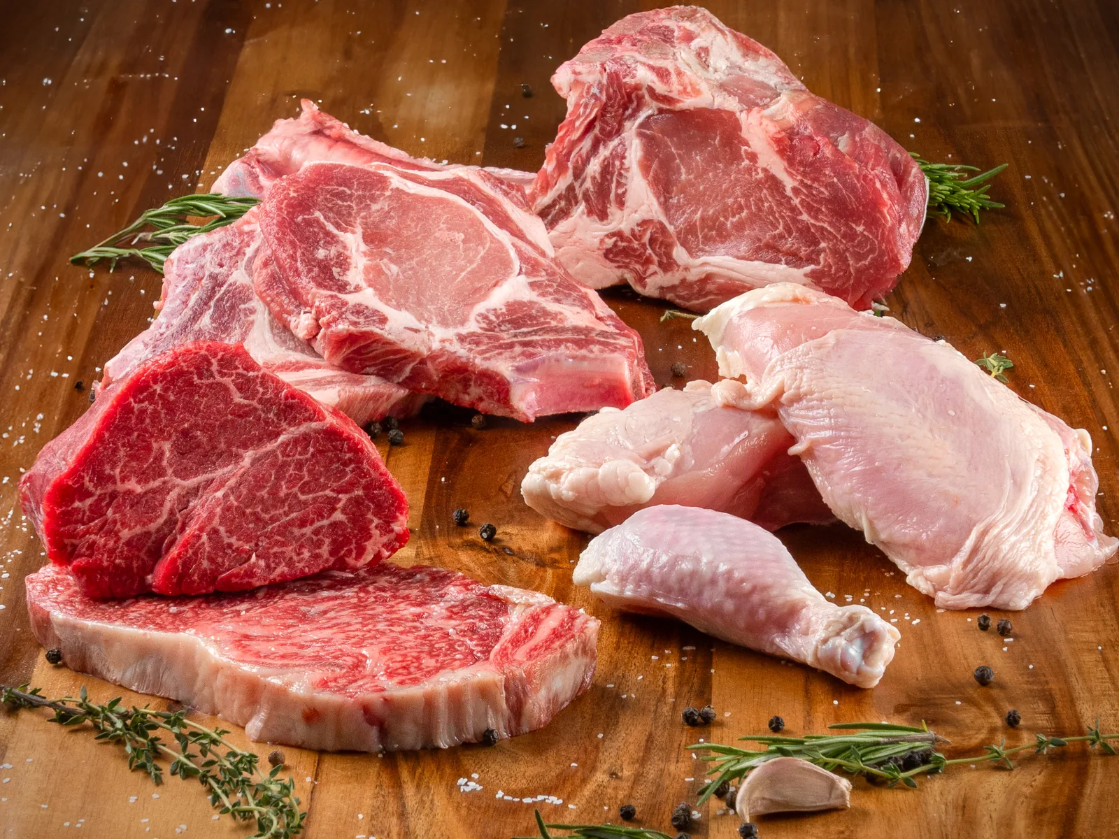 Chicken and other cuts for a family bundle